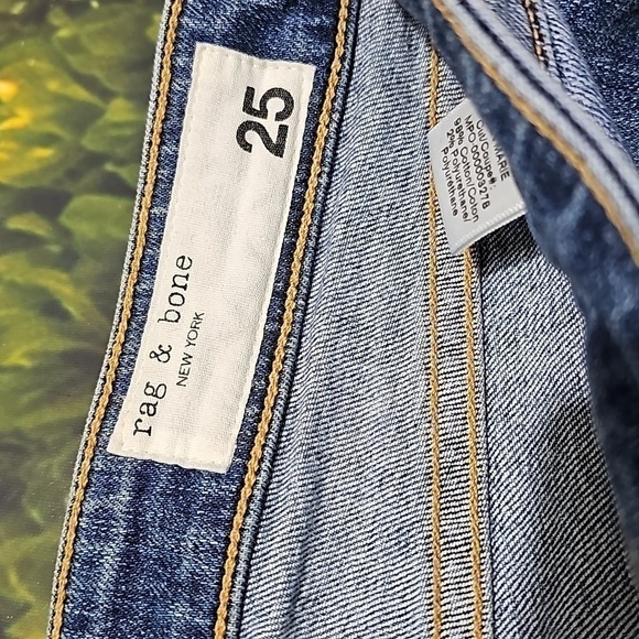 Rag & Bone Boyfriend Jeans Size 25 - Picture 3 of 5